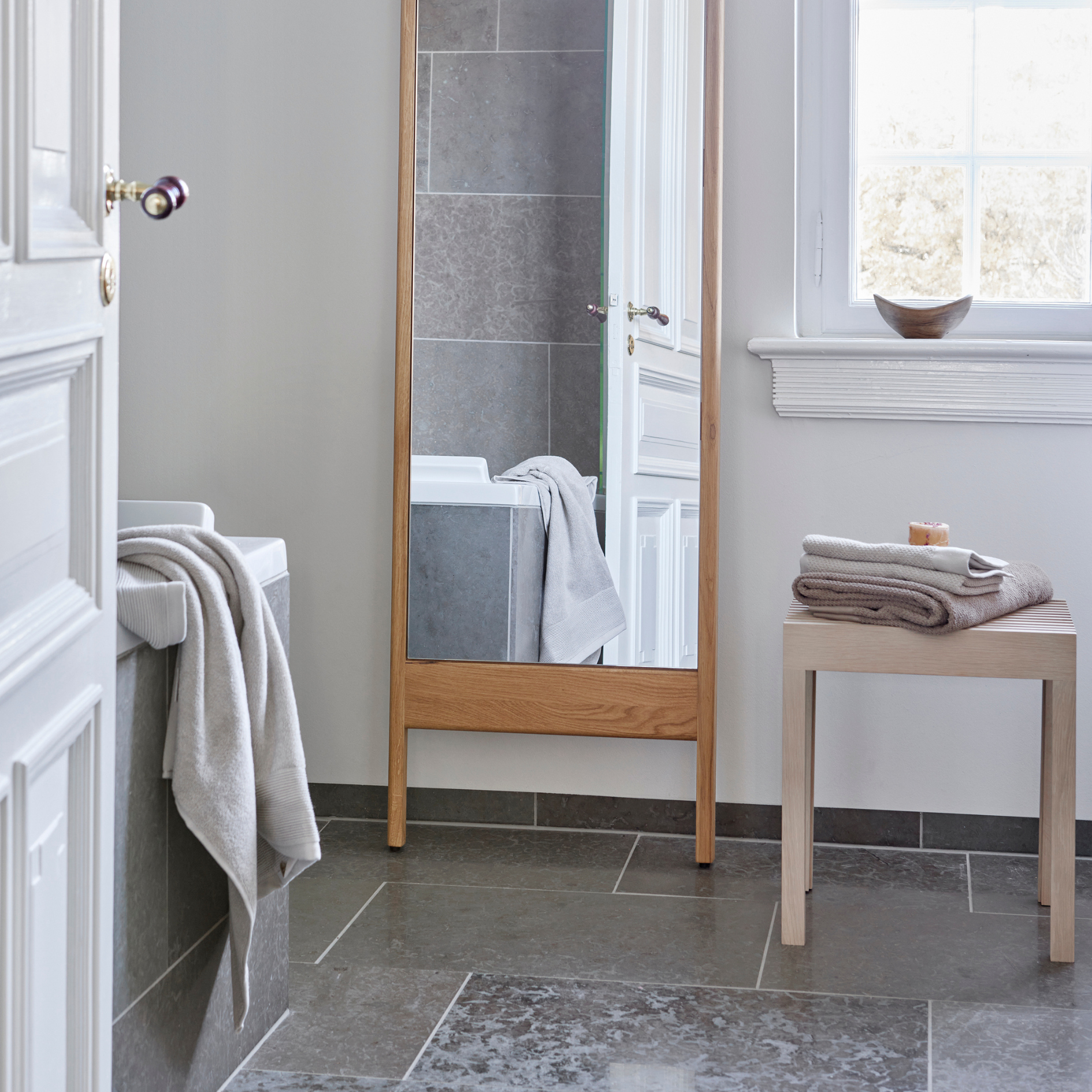 Lightweight Stool
